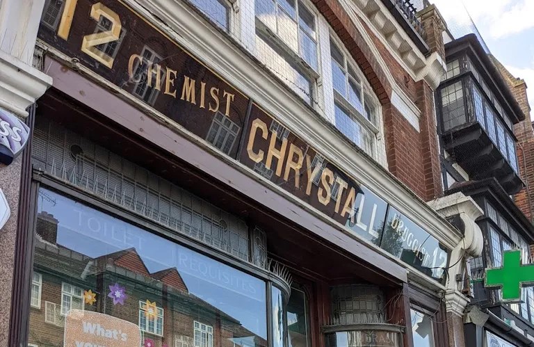 chrystalls pharmacy lt0z